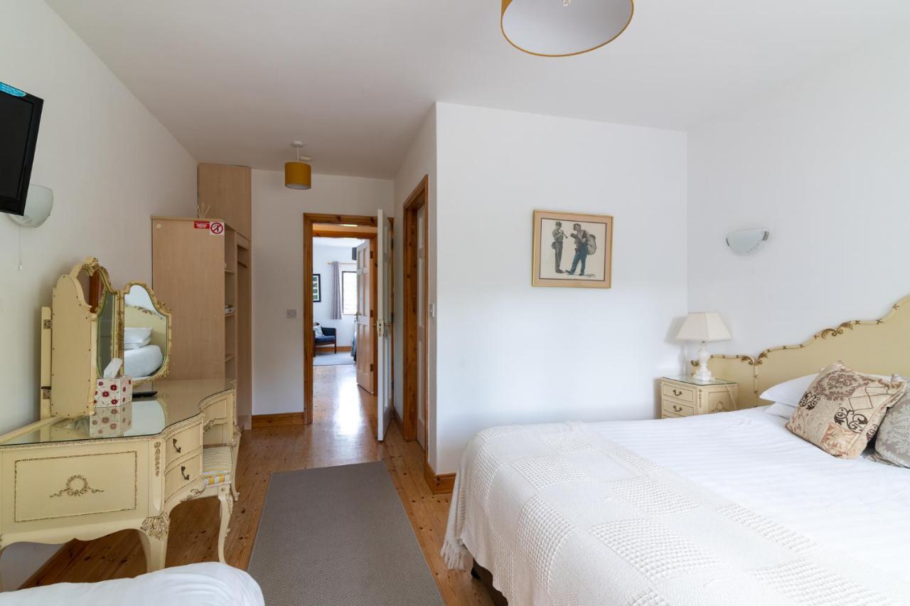Ely House B&B Shannonbridge ภายนอก รูปภาพ