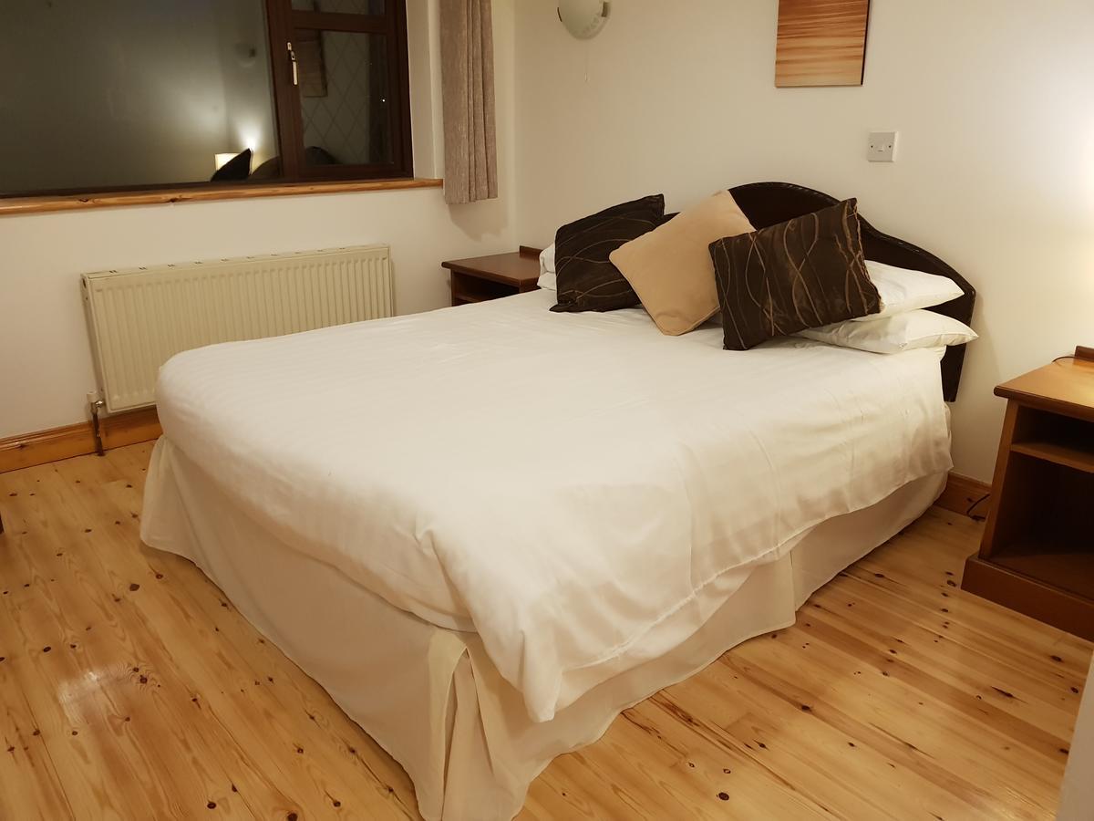 Ely House B&B Shannonbridge ภายนอก รูปภาพ