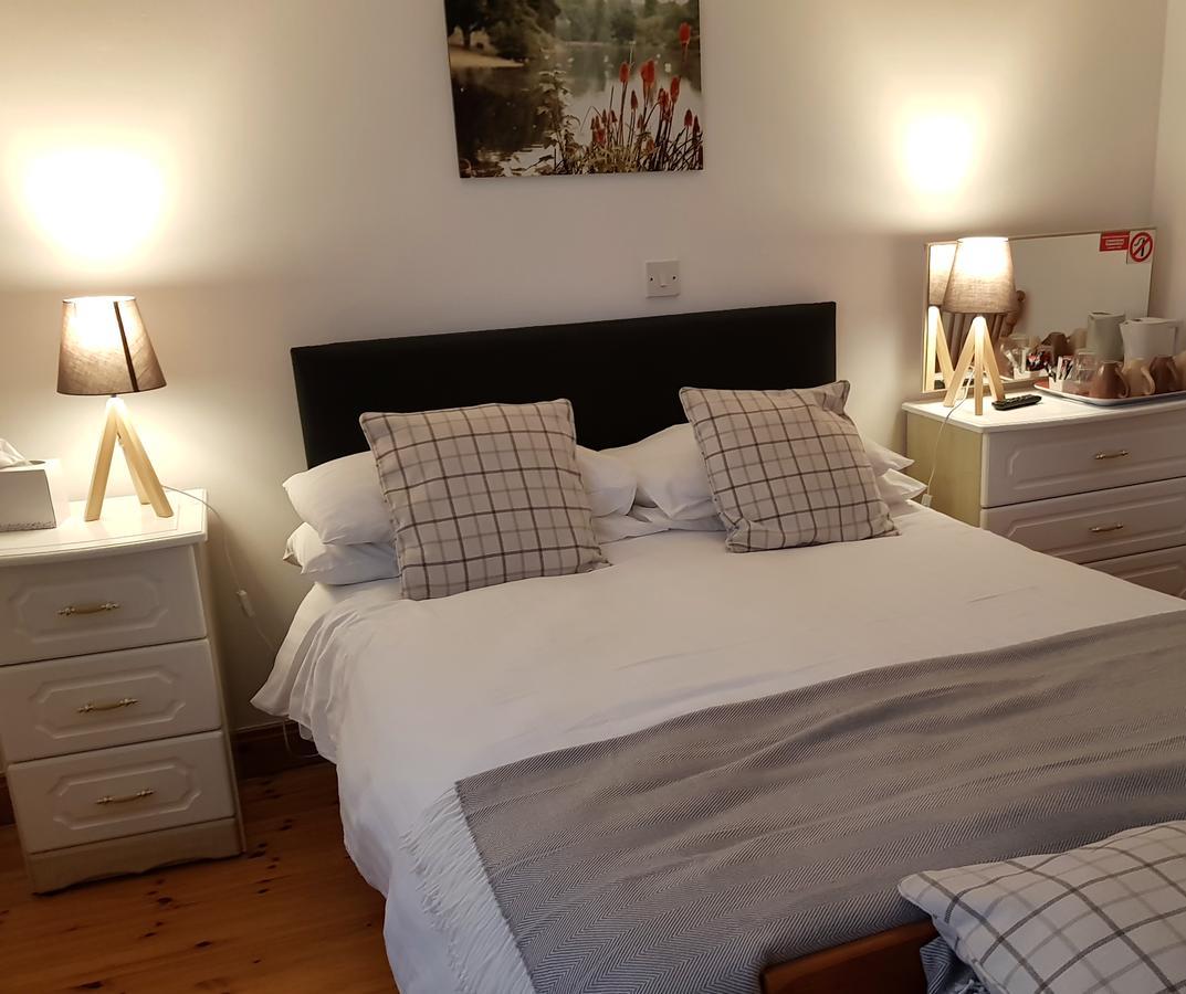Ely House B&B Shannonbridge ภายนอก รูปภาพ